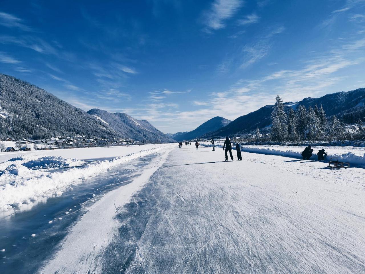 Hotel Zum Weissensee Luaran gambar